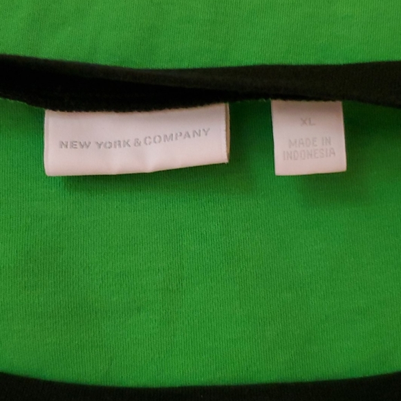 New York and Co green/navy tshirt dress - Picture 4 of 6